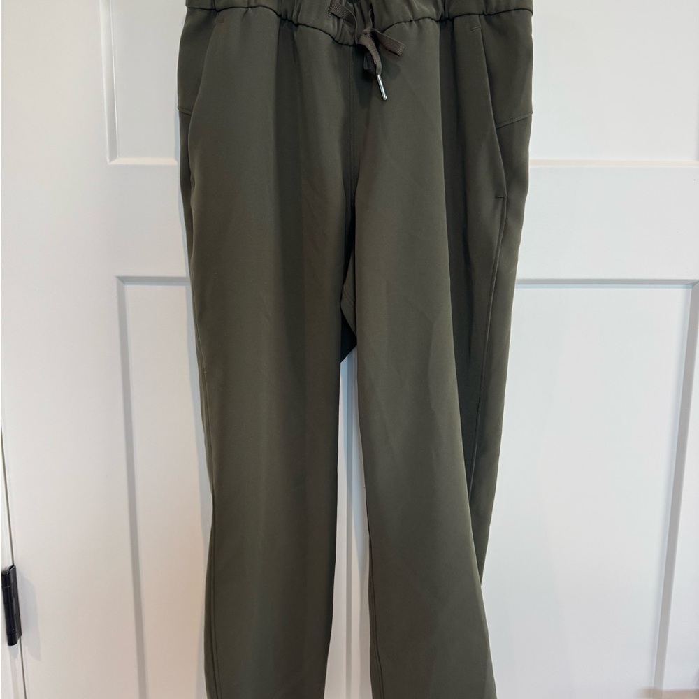 Lululemon 7/8 Woman’s pants